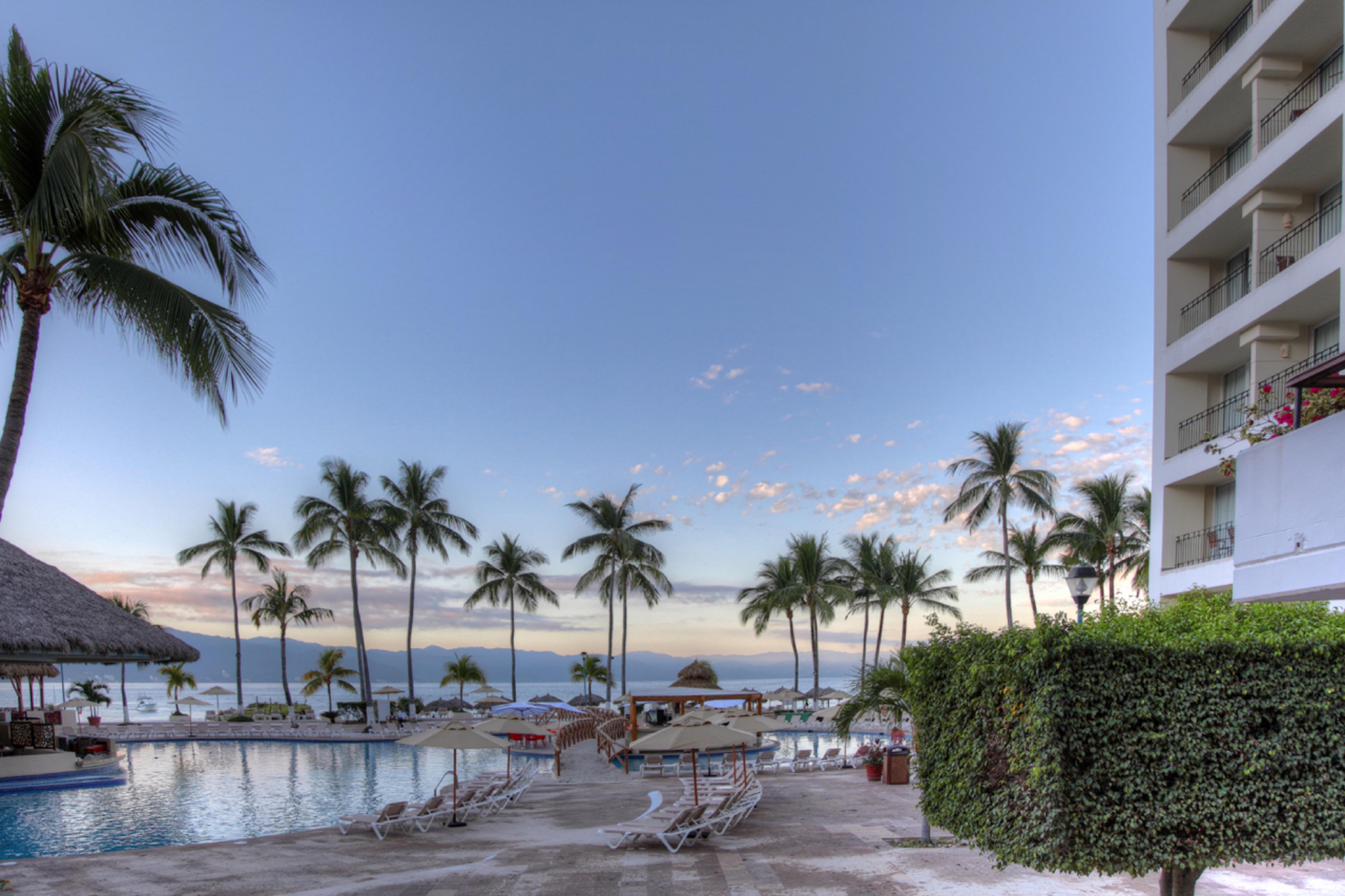 Sunscape Puerto Vallarta Resort Exterior photo