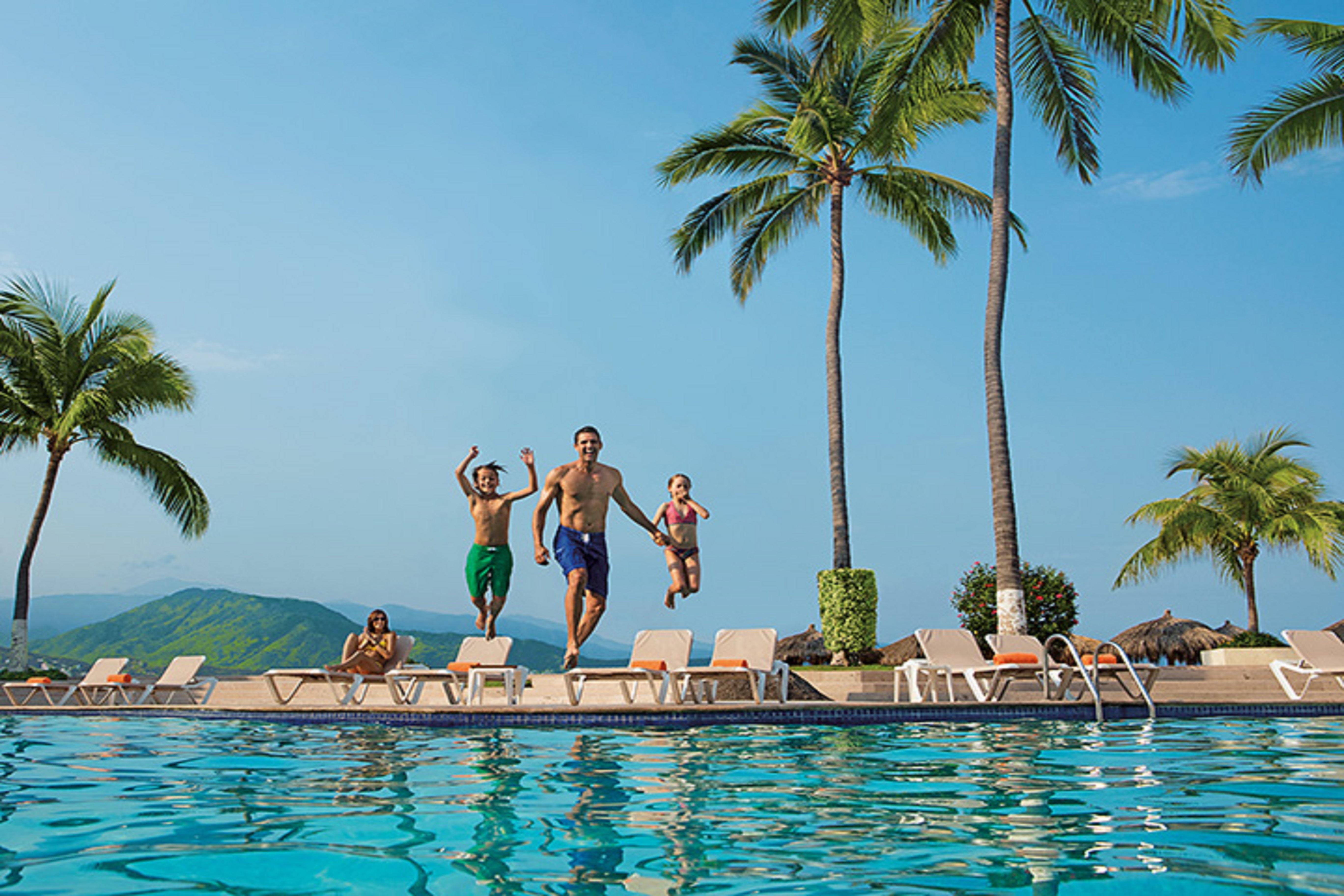 Sunscape Puerto Vallarta Resort Exterior photo