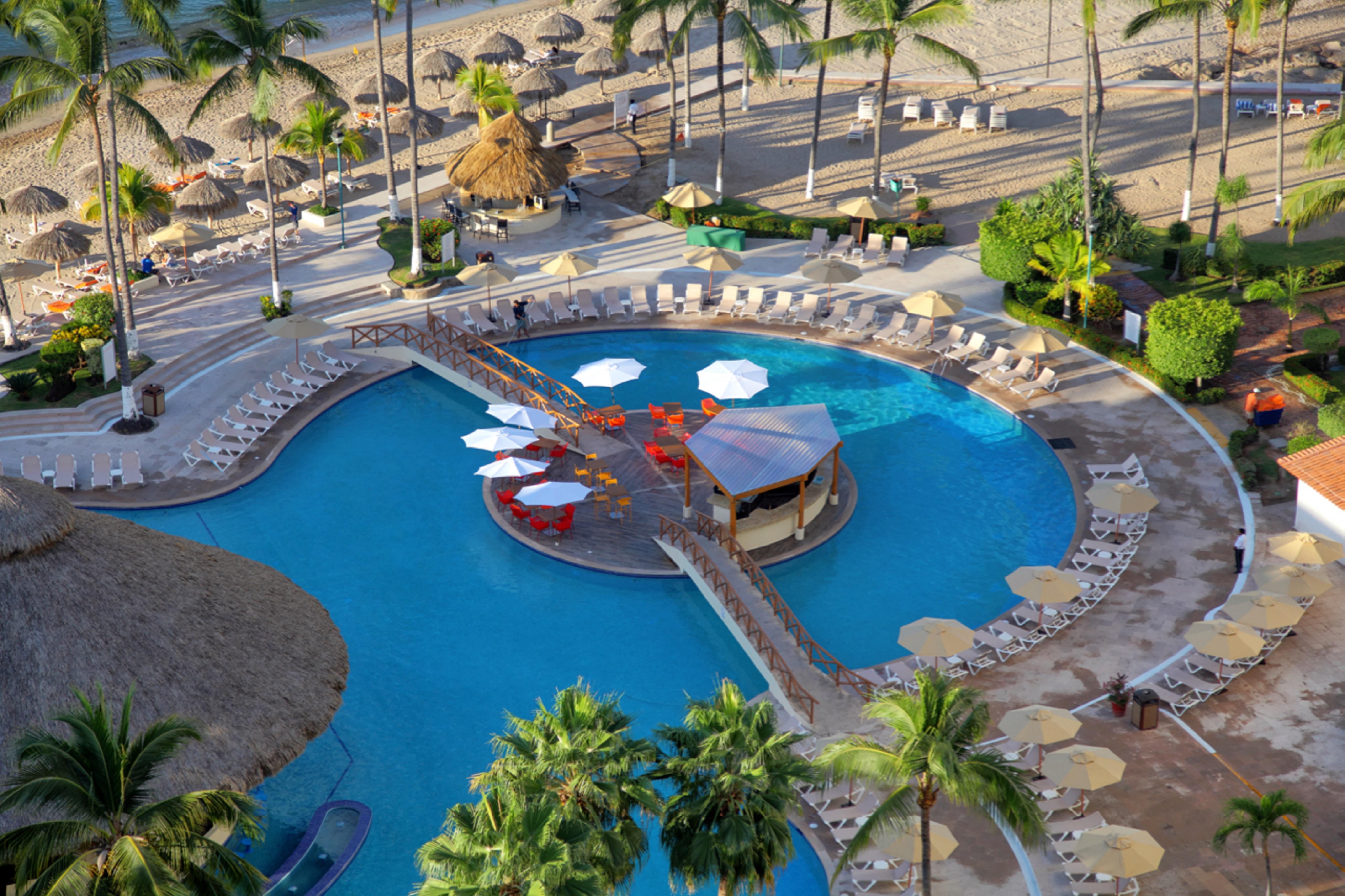 Sunscape Puerto Vallarta Resort Exterior photo